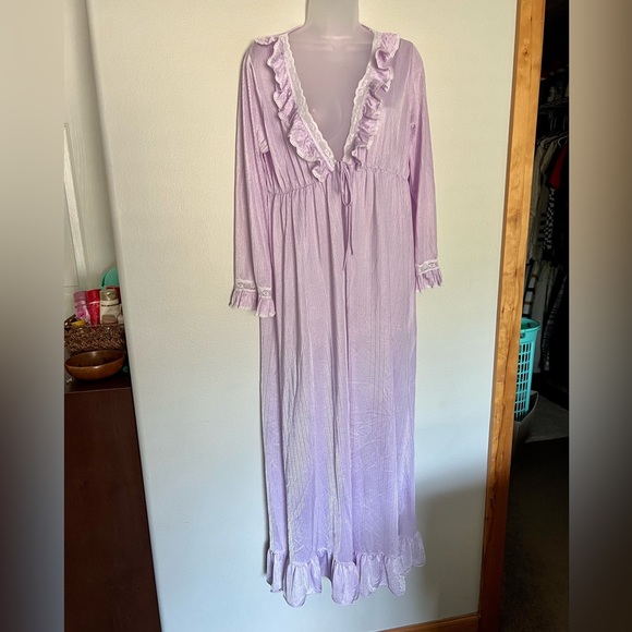 Lilac Amer Sleeveless Long Night Gown